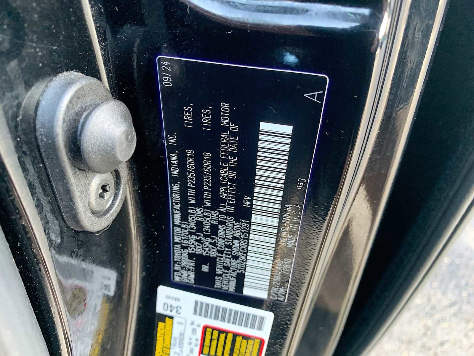 Used 2024 Toyota Sienna Limited image 34