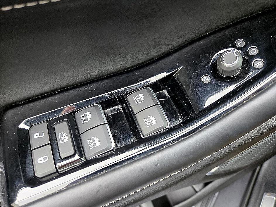 Used 2023 Jeep Grand Cherokee L Overland image 30