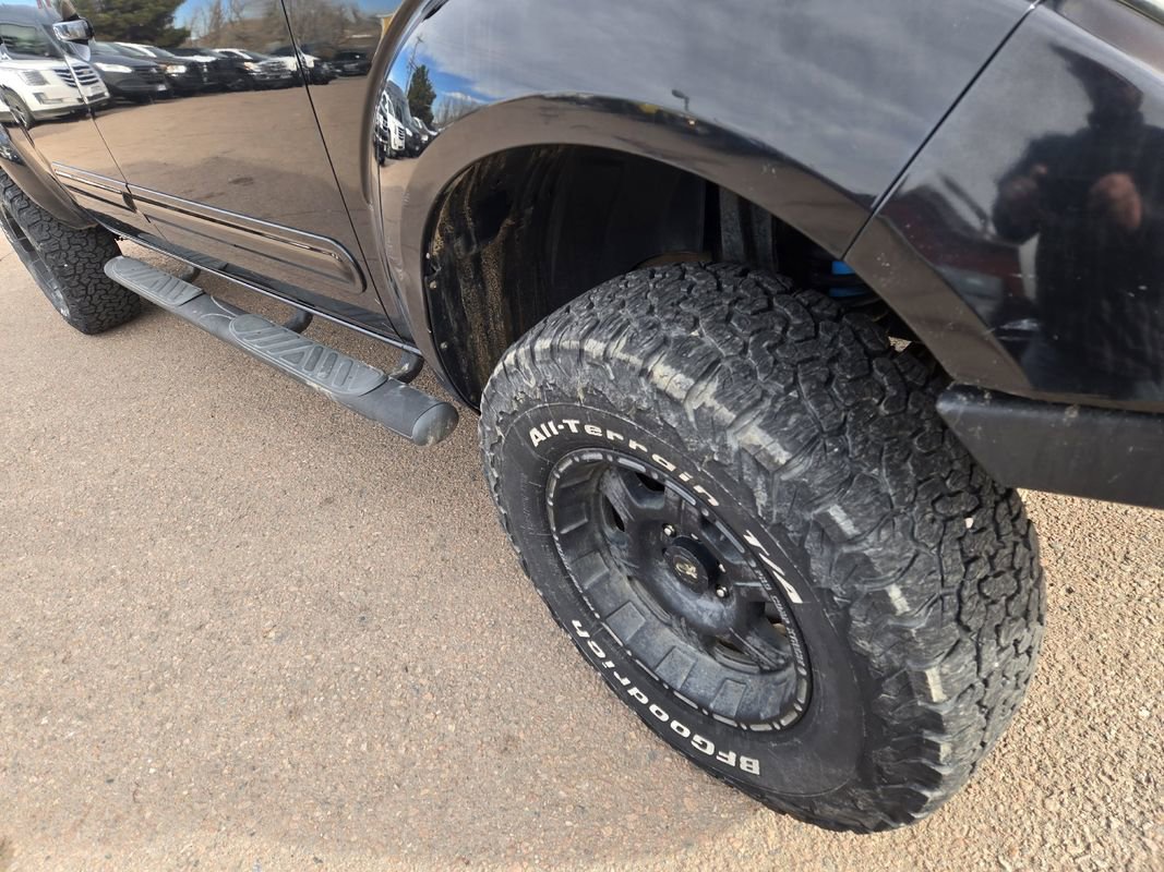 Used 2008 Nissan Frontier LE w/ Leather Pkg image 12