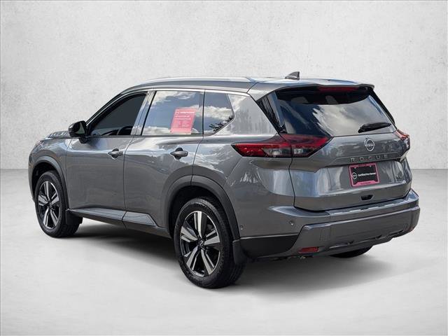 Certified 2025 Nissan Rogue SL w/ SL Premium Package FWD image 8