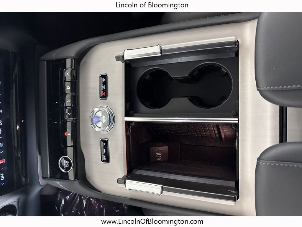 New 2025 Lincoln Navigator L Reserve w/ Jet Appearance Package image 46
