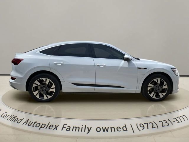 Used 2022 Audi e-tron Premium Plus w/ Premium Plus Package AWD/4WD image 7