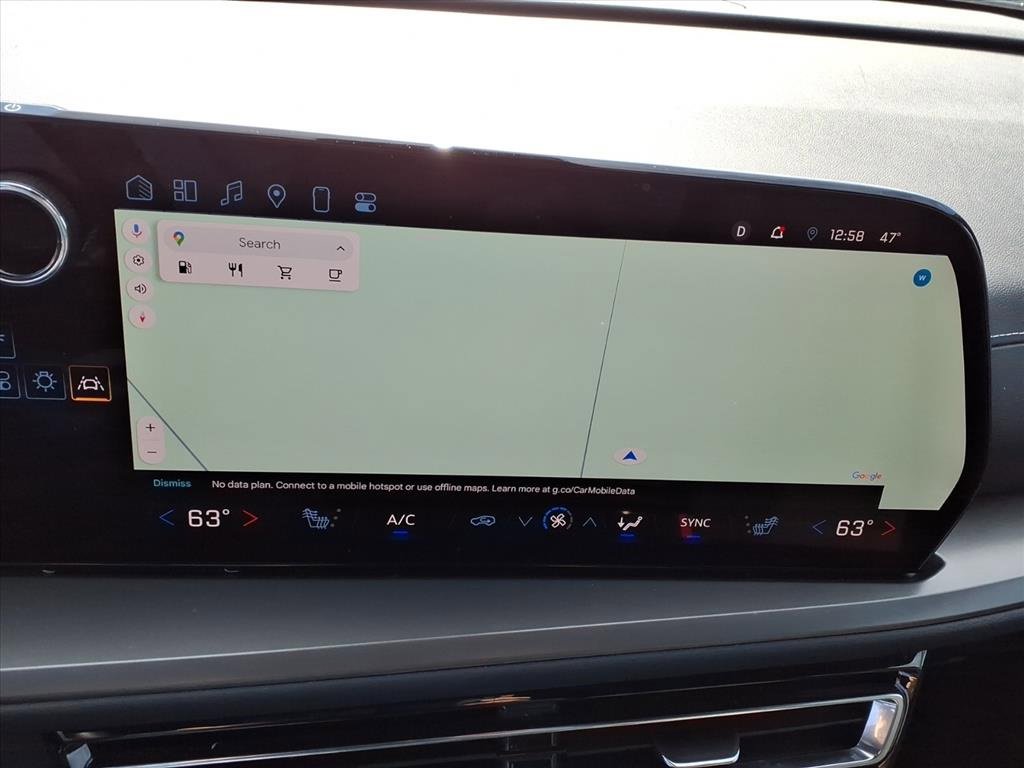 Used 2025 Chevrolet Traverse LT image 11