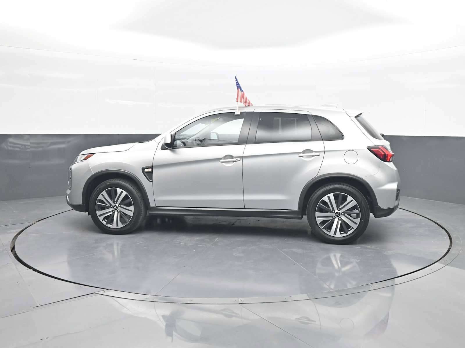 Used 2024 Mitsubishi Outlander Sport ES AWD/4WD image 5