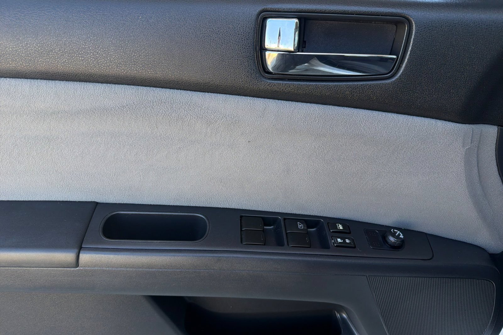 Used 2012 Nissan Sentra 2.0 S FWD image 13