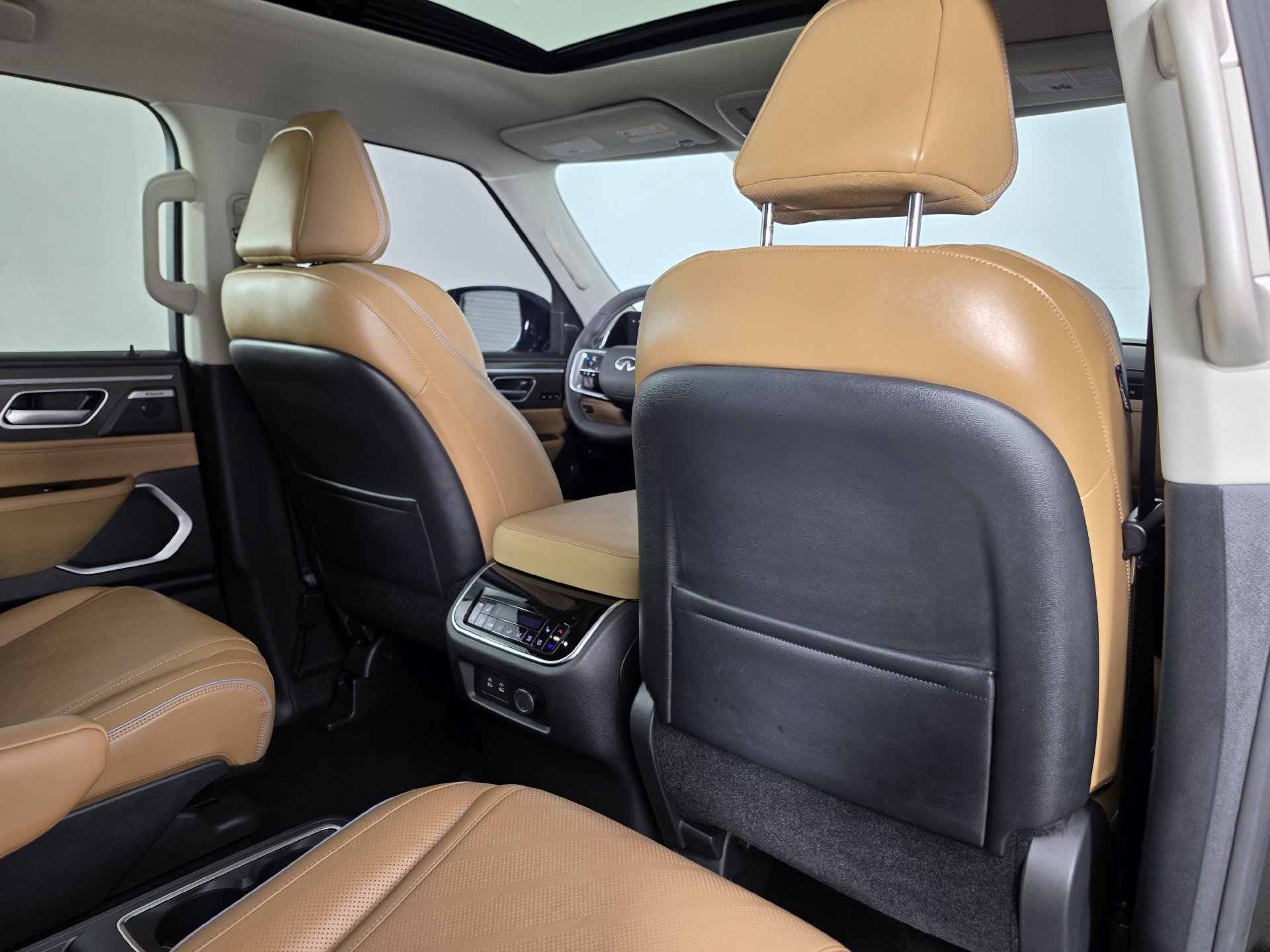 Used 2026 INFINITI QX80 Luxe RWD image 29