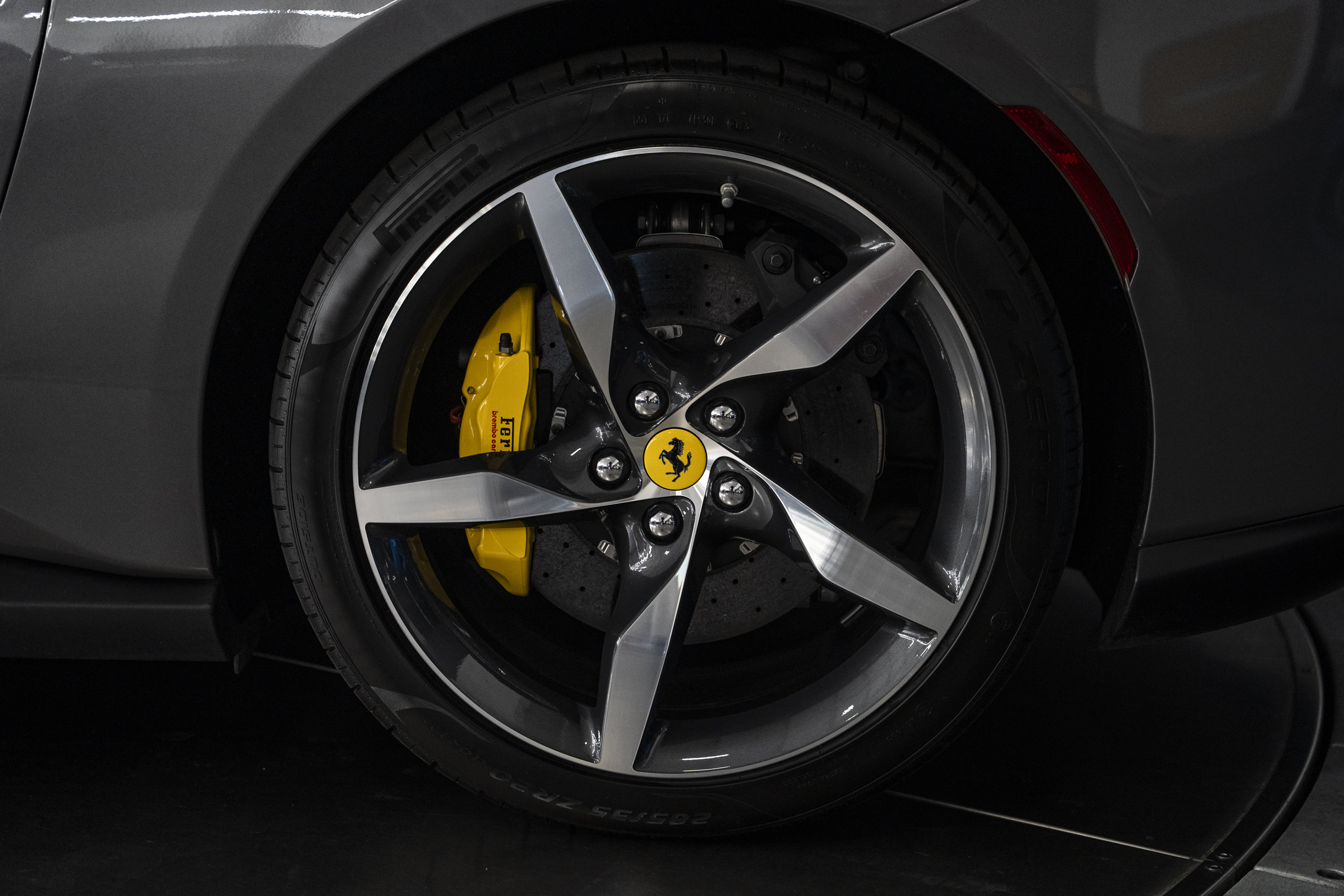 Used 2022 Ferrari Portofino M RWD image 18