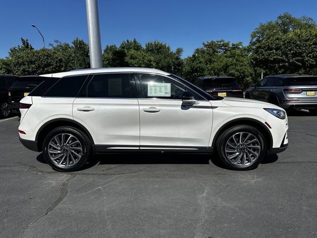 Certified 2023 Lincoln Corsair Reserve w/ Equipment Group 201A AWD/4WD image 4