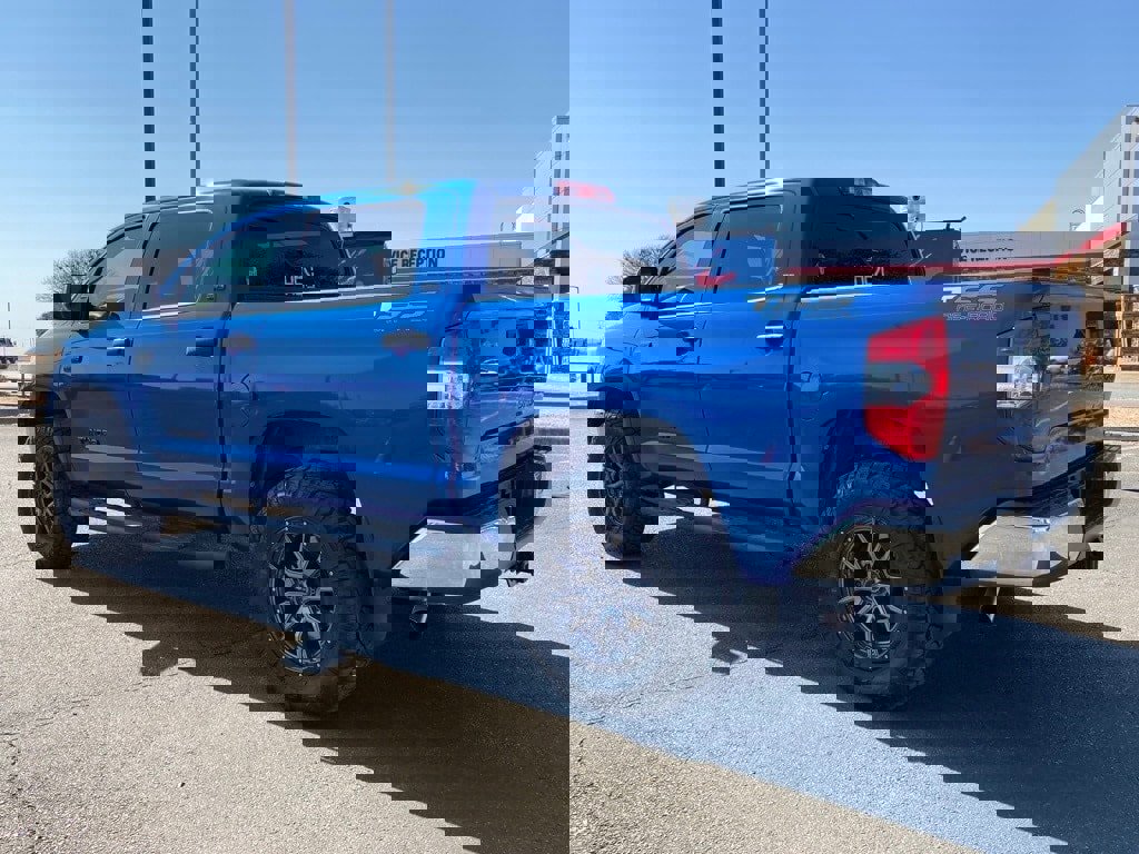 Used 2017 Toyota Tundra SR5 image 7