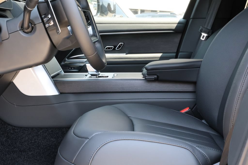 New 2026 Land Rover Range Rover Long Wheelbase SE AWD/4WD image 10