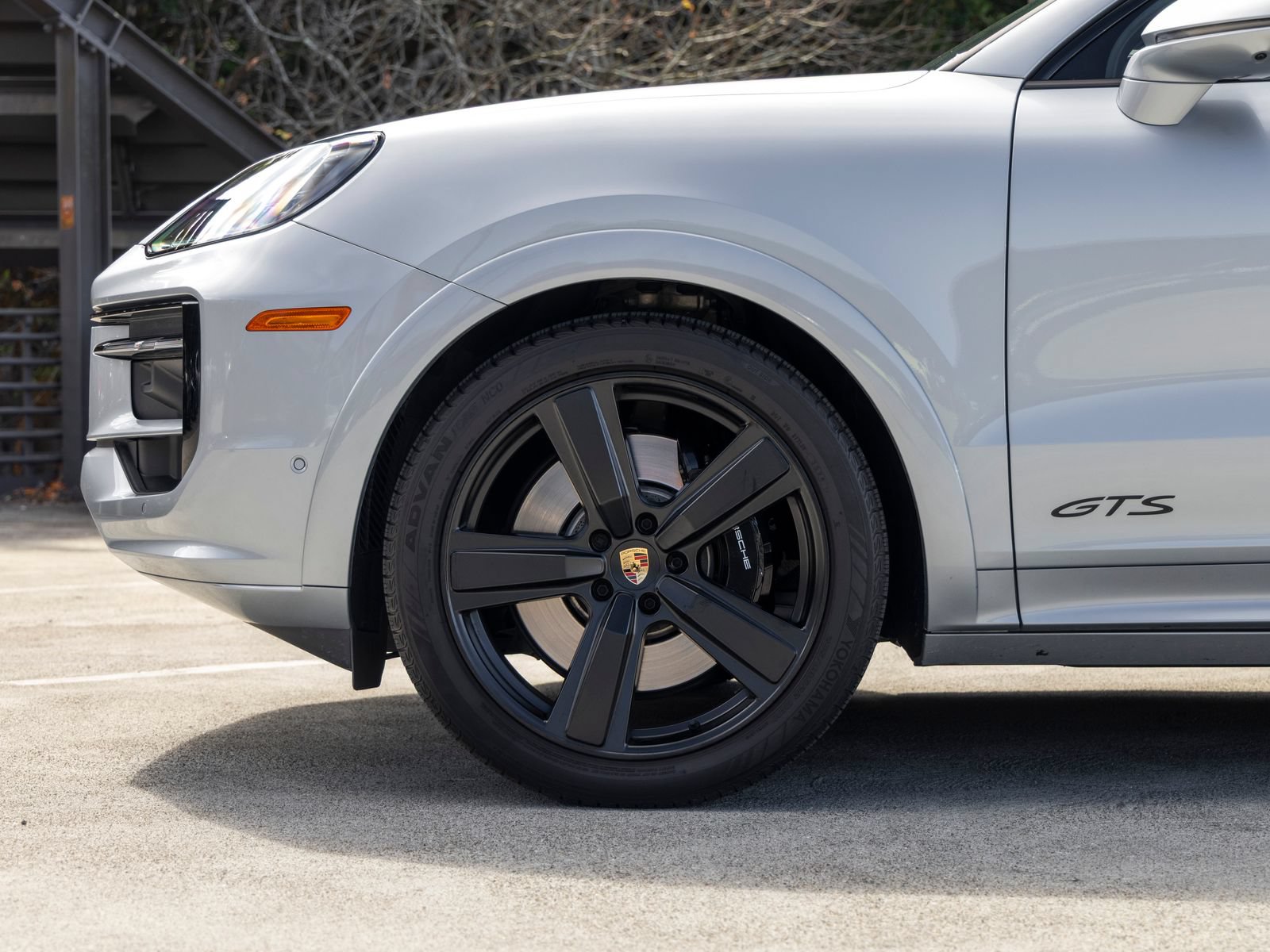Certified 2025 Porsche Cayenne GTS AWD/4WD image 13