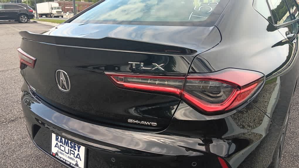 Used 2023 Acura TLX w/ A-SPEC Package AWD/4WD image 5