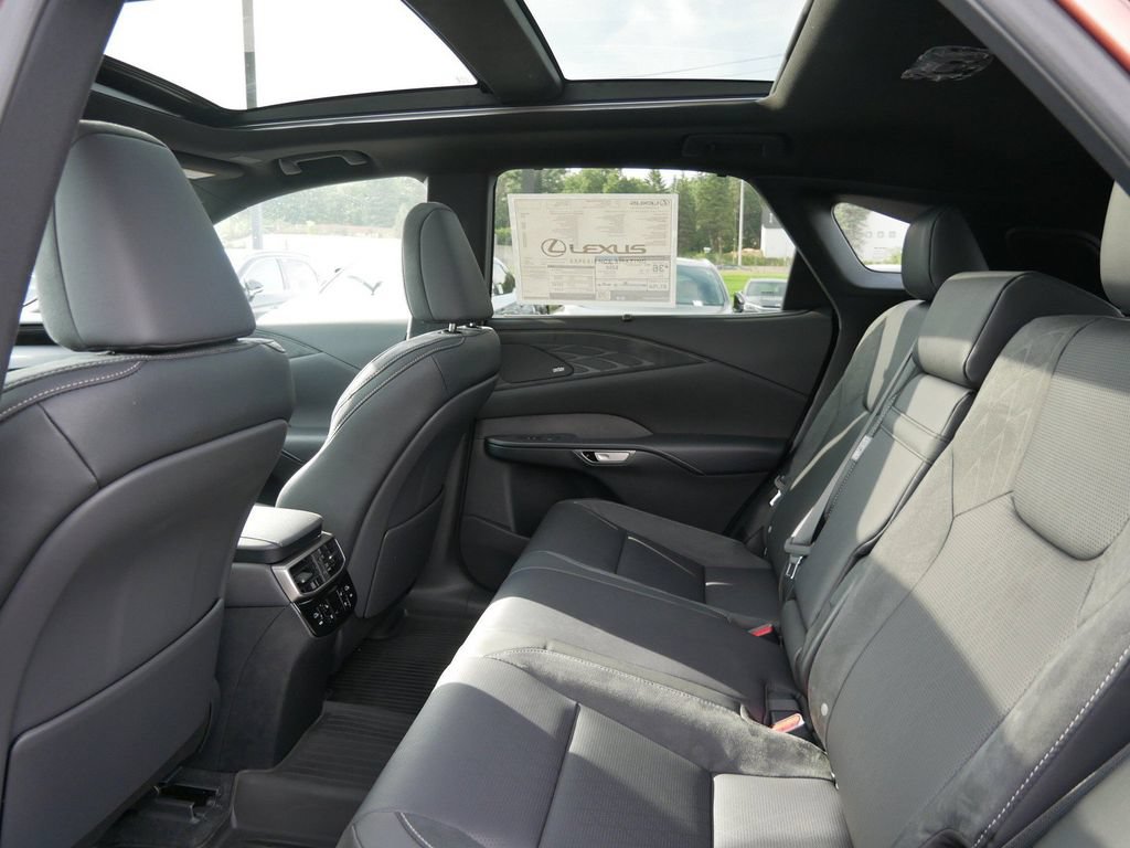 New 2026 Lexus RX 350 w/ Convenience Package AWD/4WD image 11
