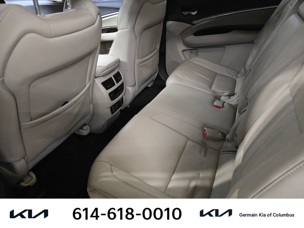 Used 2017 Acura MDX w/ Technology & Entertainment image 19