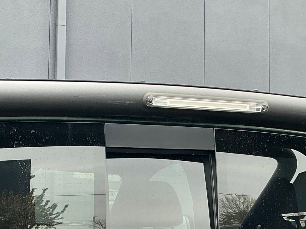 Used 2024 Nissan Titan SV w/ SV Bronze Edition Package image 8