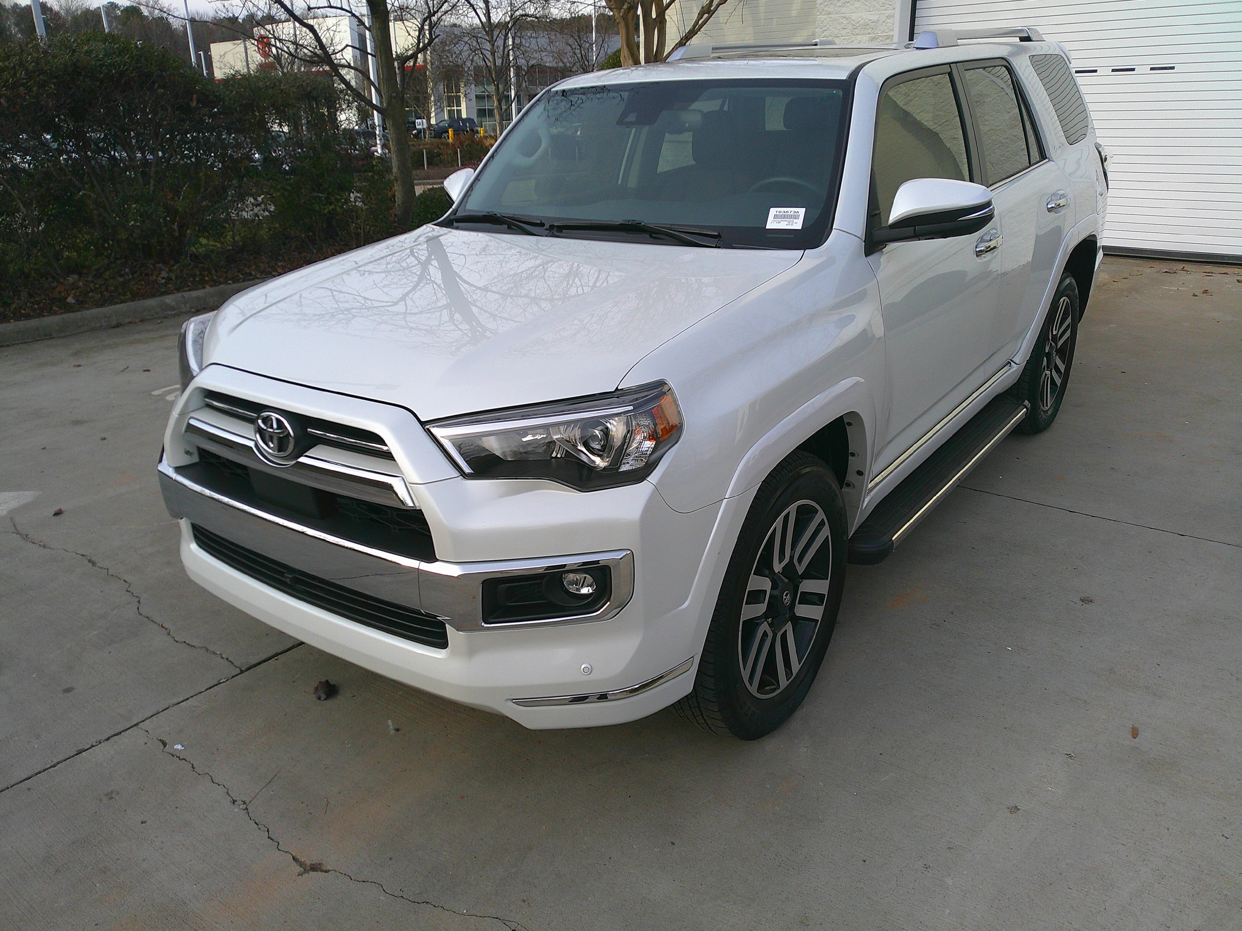 Used 2024 Toyota 4Runner Limited image 5