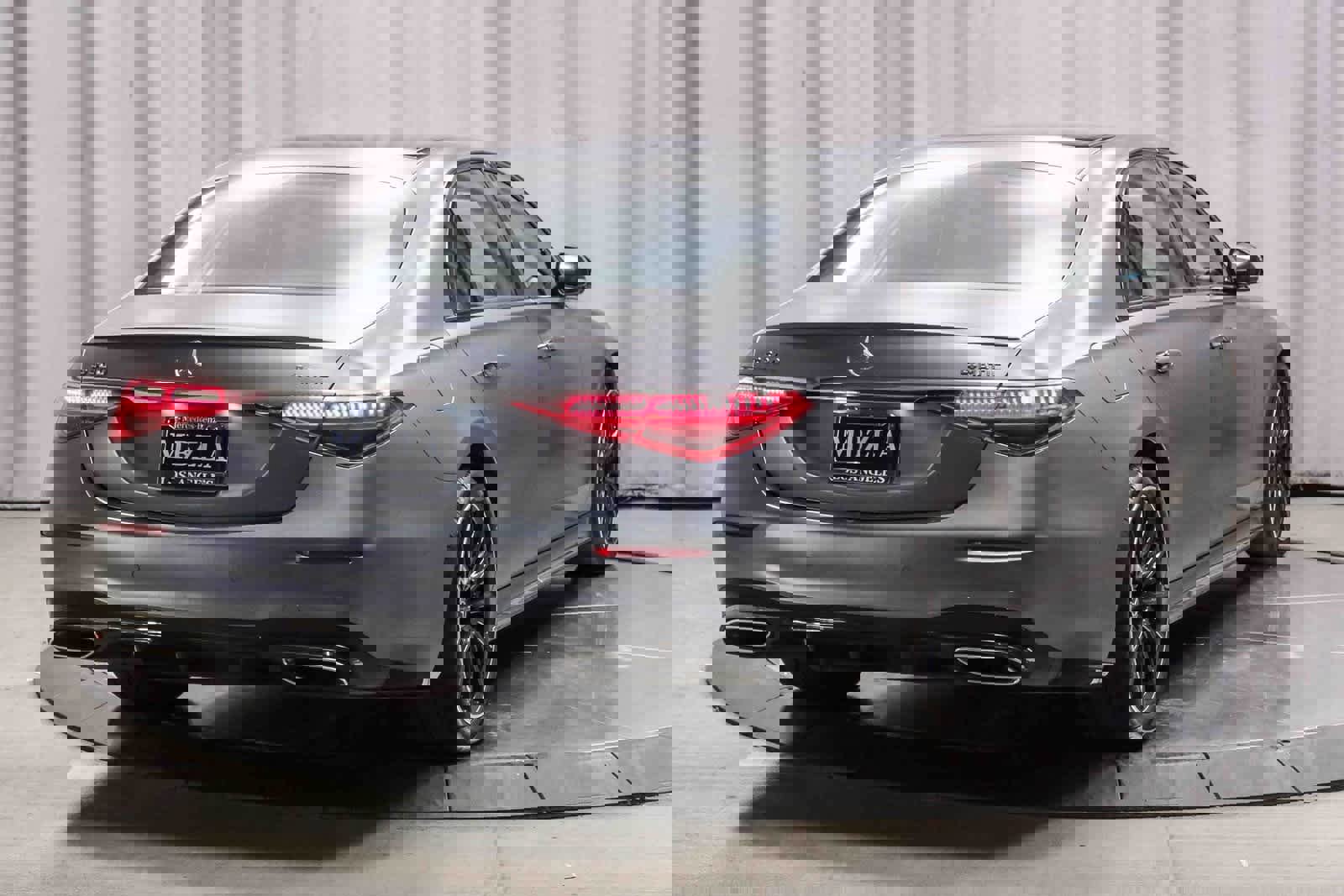 Certified 2023 Mercedes-Benz S 500 4MATIC image 4