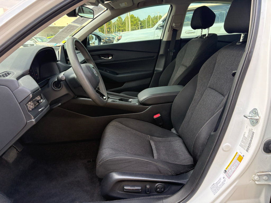 Certified 2023 Honda Accord EX image 10