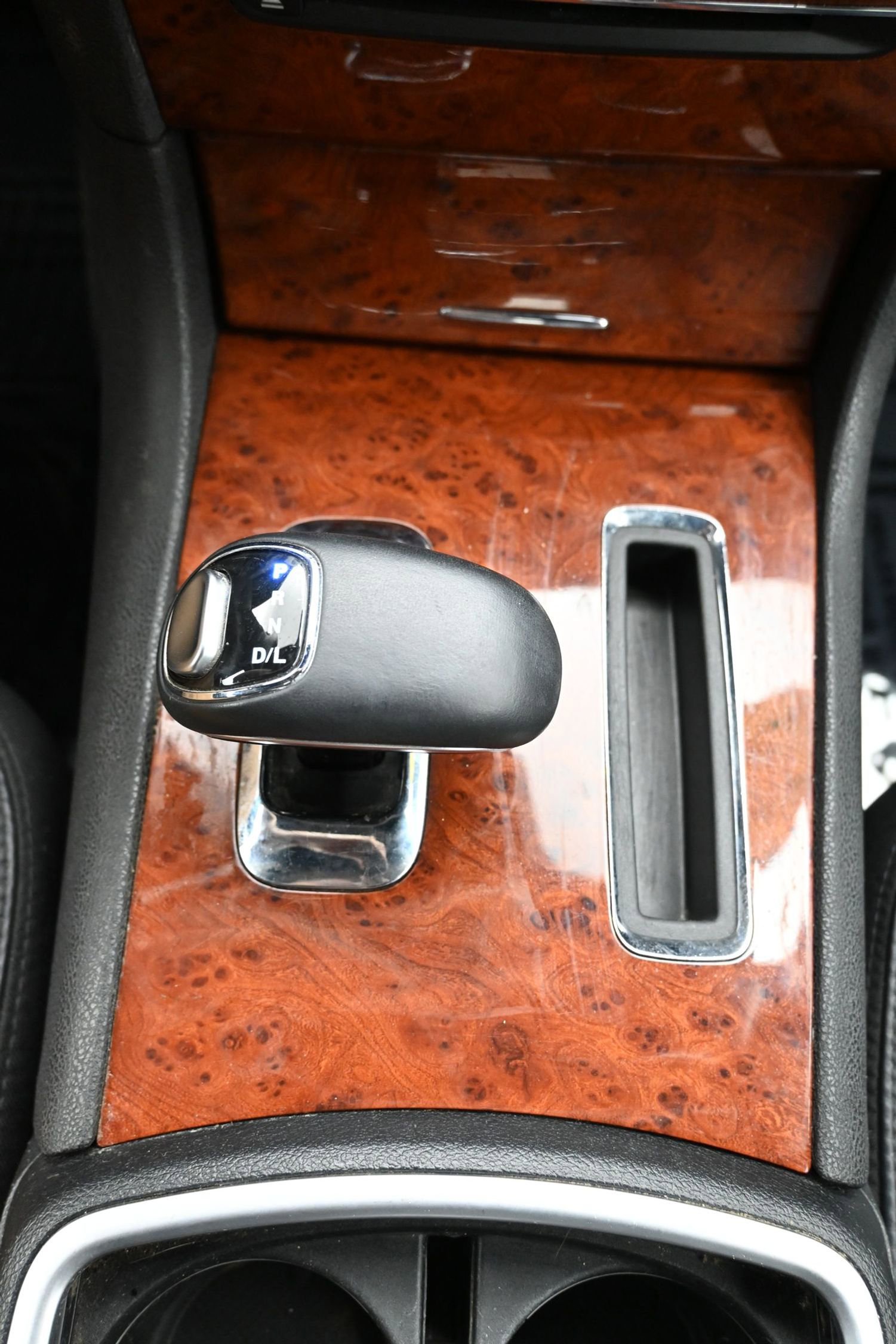 Used 2013 Chrysler 300 RWD image 16