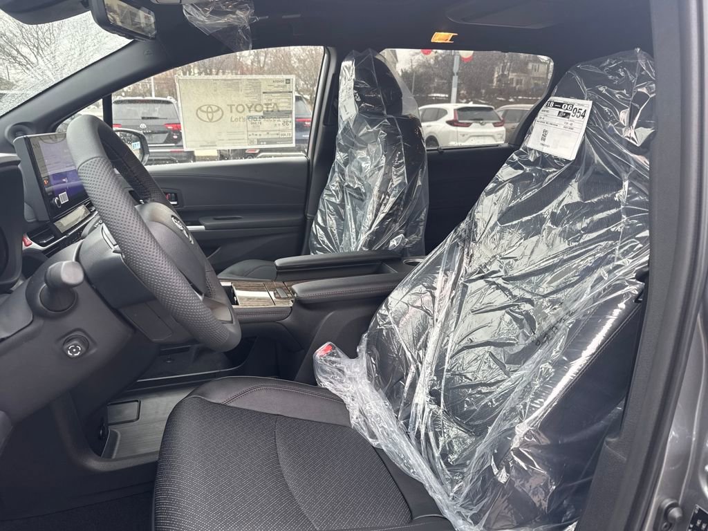 New 2026 Toyota Sienna Platinum image 14