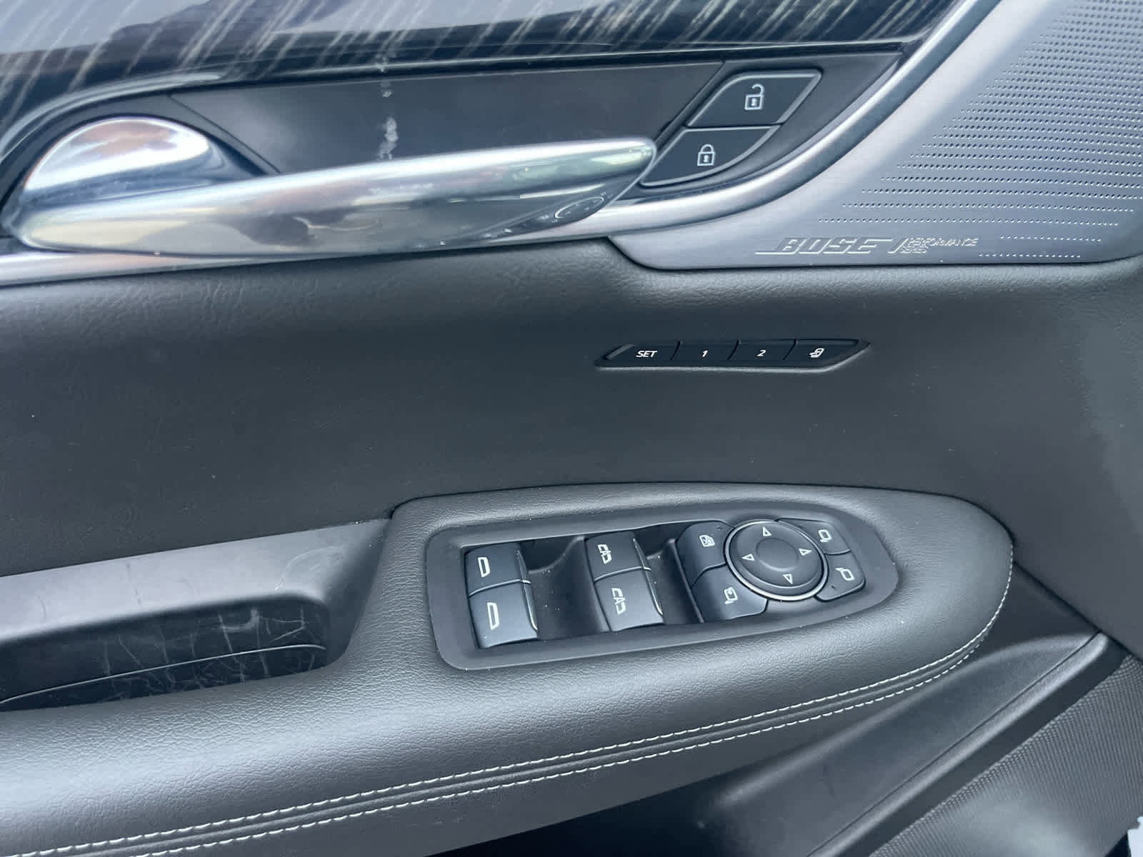 Used 2025 Cadillac XT6 Premium Luxury image 21