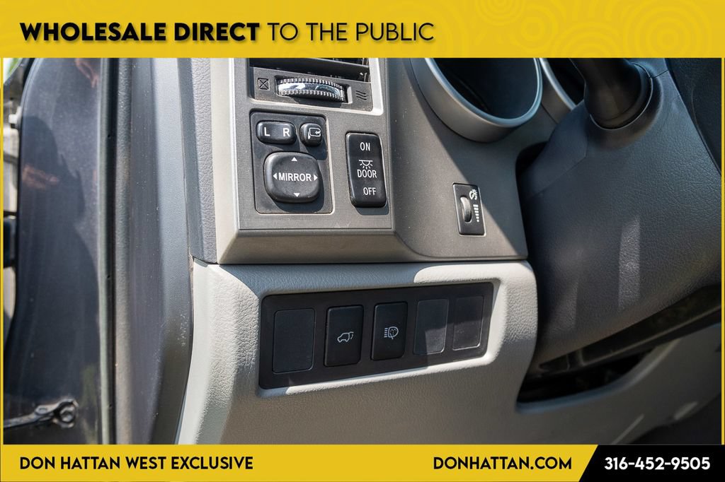 Used 2015 Toyota Sequoia Limited AWD/4WD image 18
