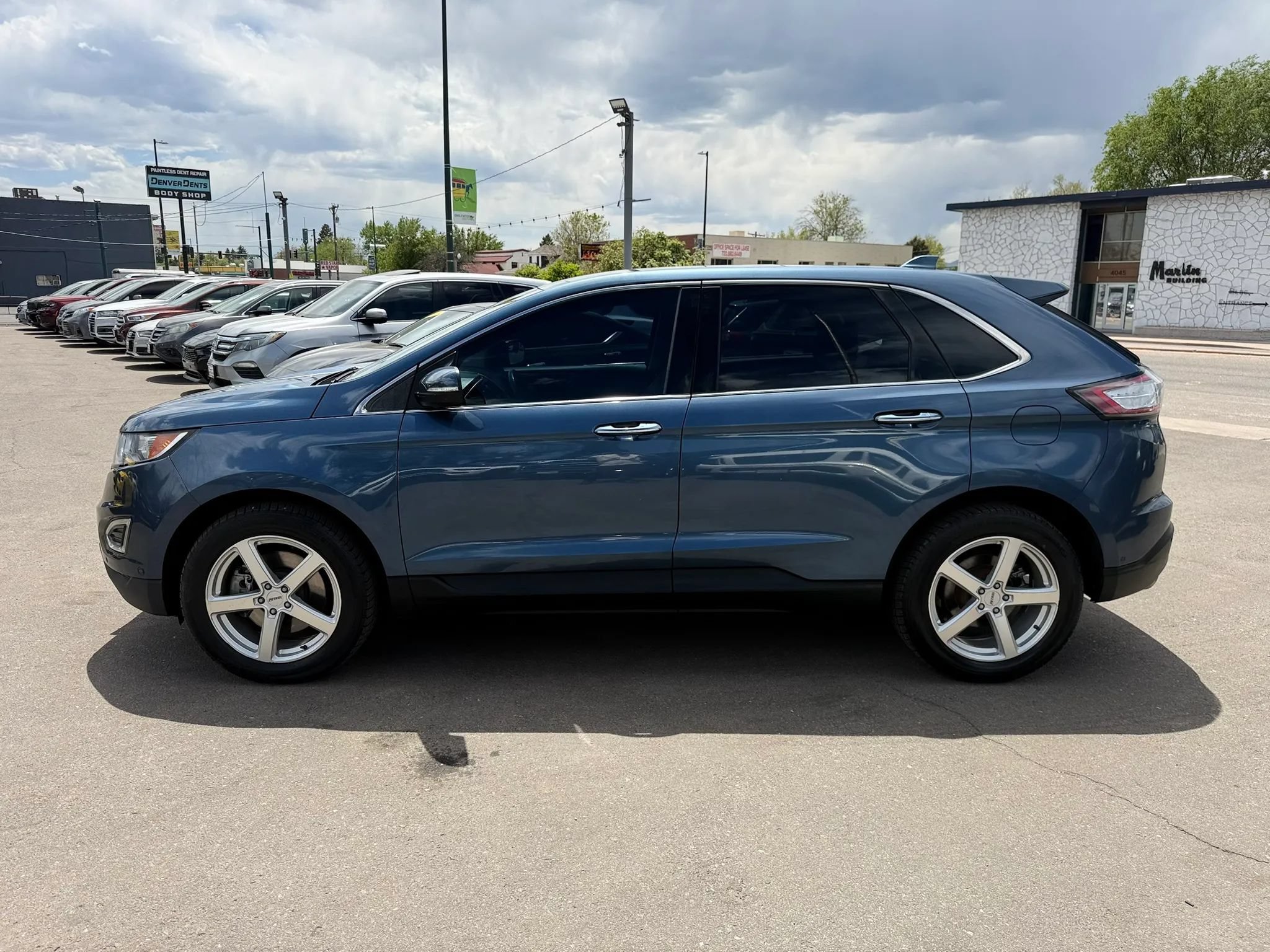Used 2018 Ford Edge Titanium w/ Equipment Group 302A AWD/4WD image 6