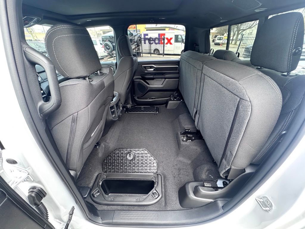 New 2026 RAM 1500 4x4 Crew Cab image 16