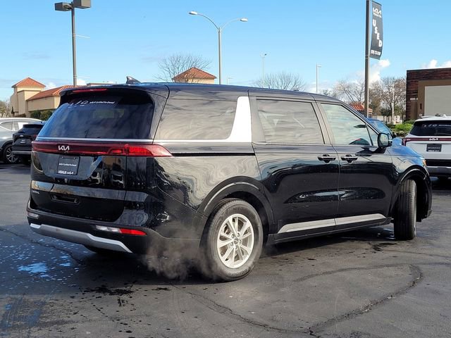 Certified 2024 Kia Carnival LX image 7