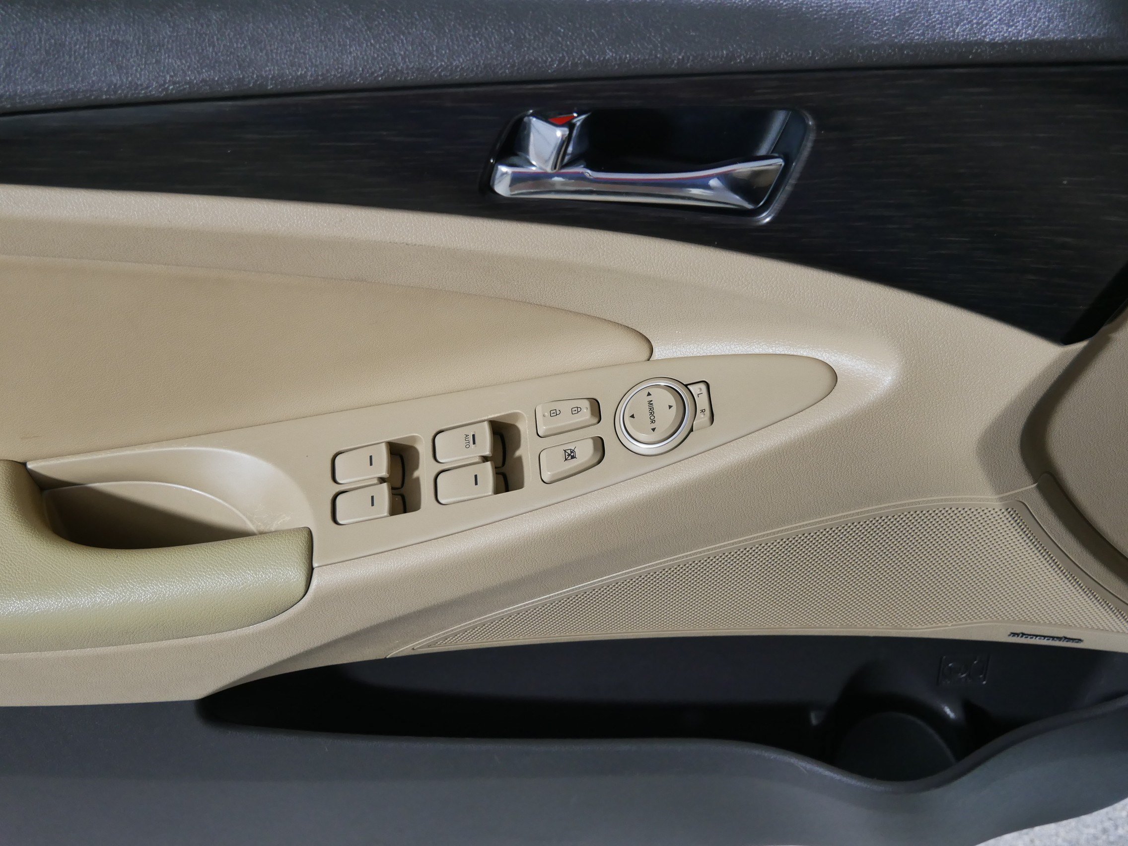 Used 2013 Hyundai Sonata Limited FWD image 19