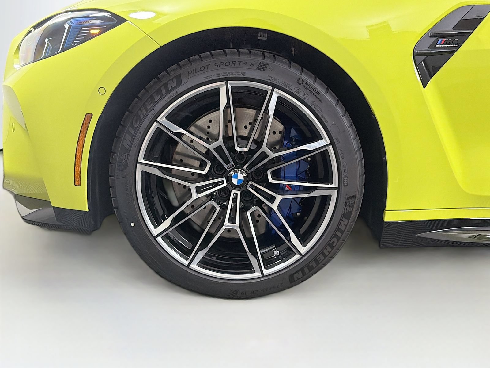 New 2027 BMW M4 xDrive Competition AWD/4WD image 33