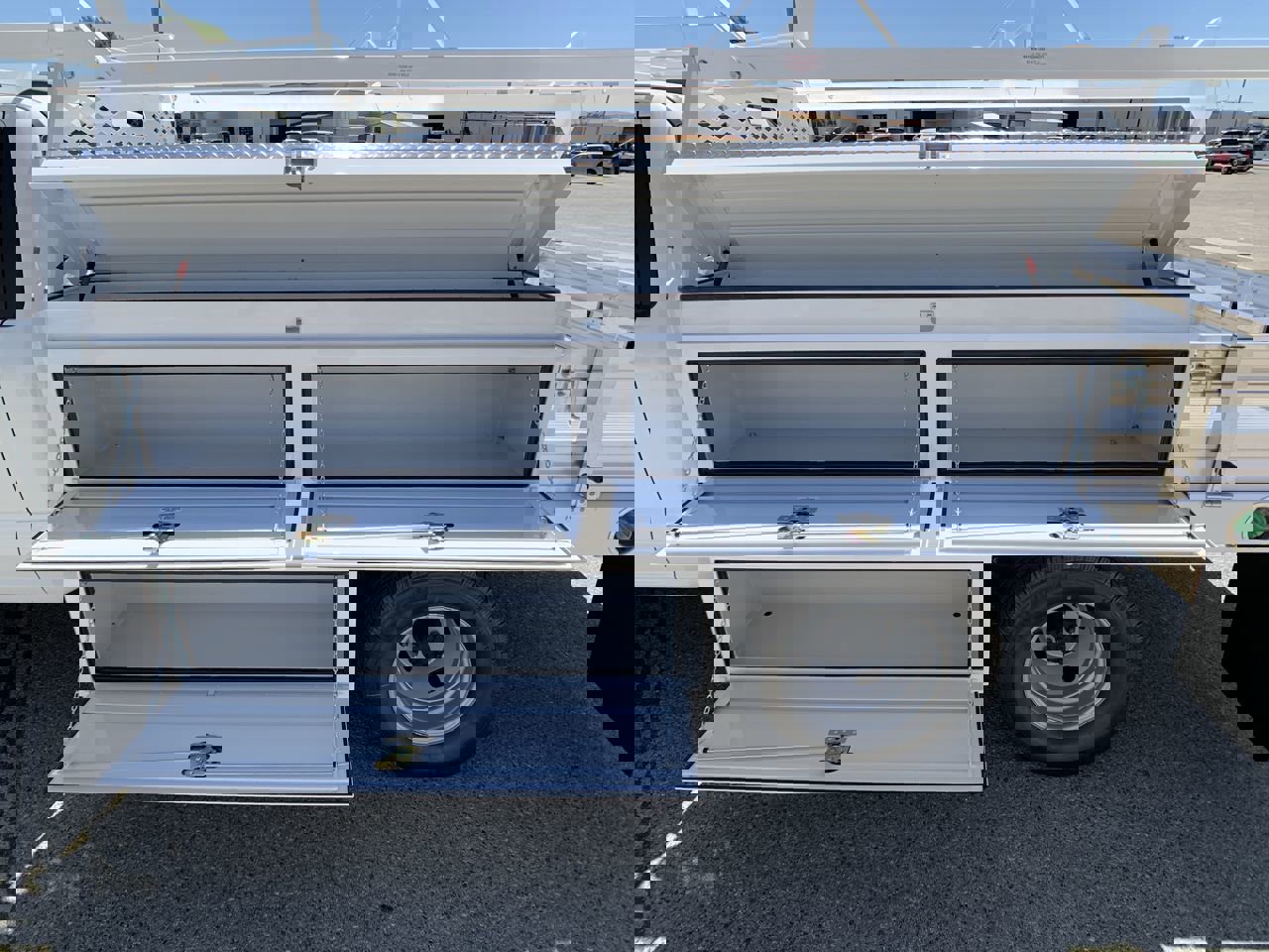 New 2025 Ford F350 XL w/ XL Chrome Package image 30