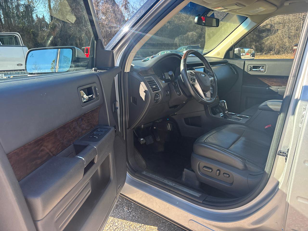 Used 2018 Ford Flex Limited image 9