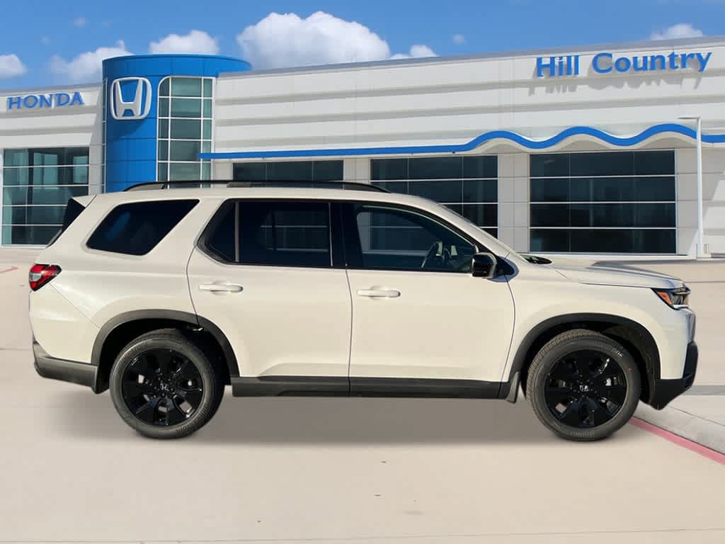 New 2026 Honda Pilot Black Edition image 6