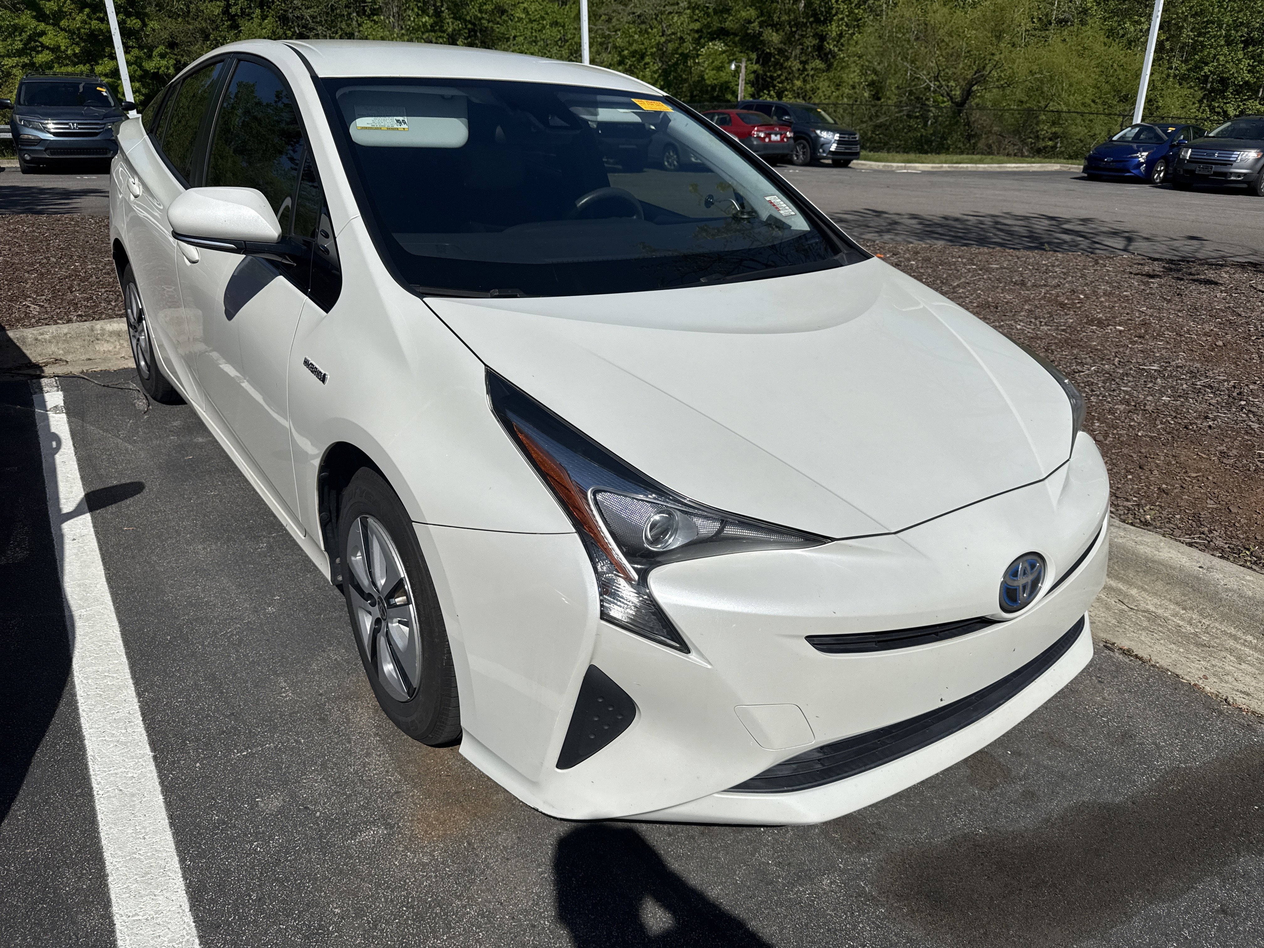 Used 2017 Toyota Prius Two image 2