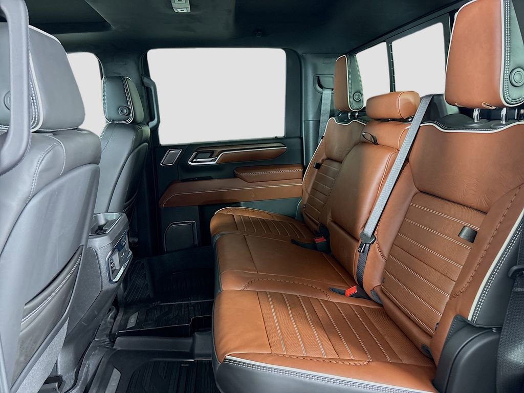 New 2026 GMC Sierra 3500 Denali Ultimate w/ LPO, Black Badging Package image 25