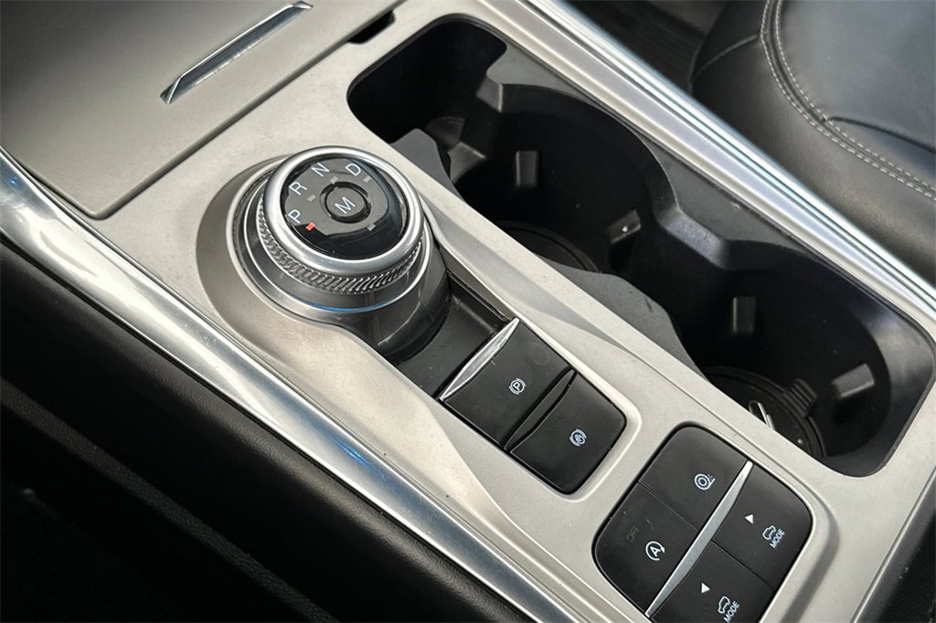 Used 2021 Ford Explorer XLT w/ Equipment Group 202A image 25