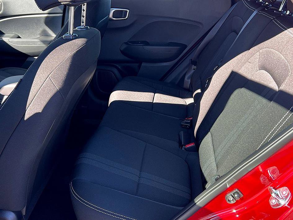 New 2026 Hyundai Venue SEL image 7