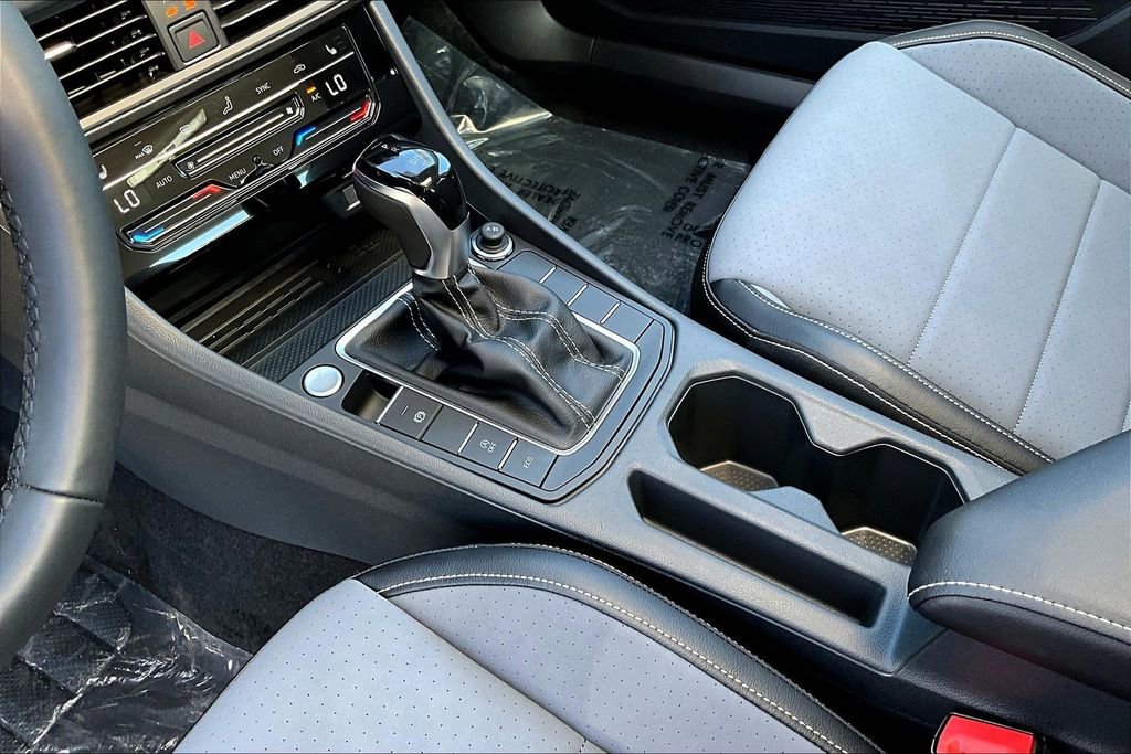 New 2026 Volkswagen Jetta SE image 17