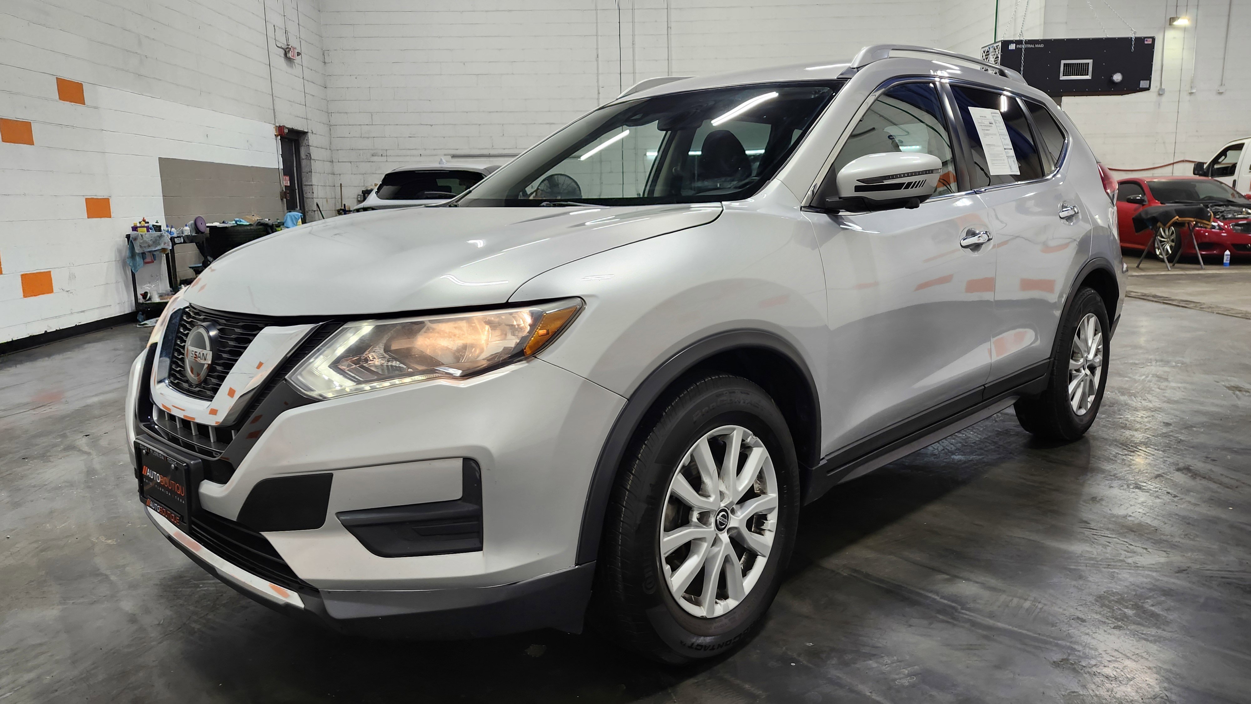 Used 2020 Nissan Rogue SV image 13