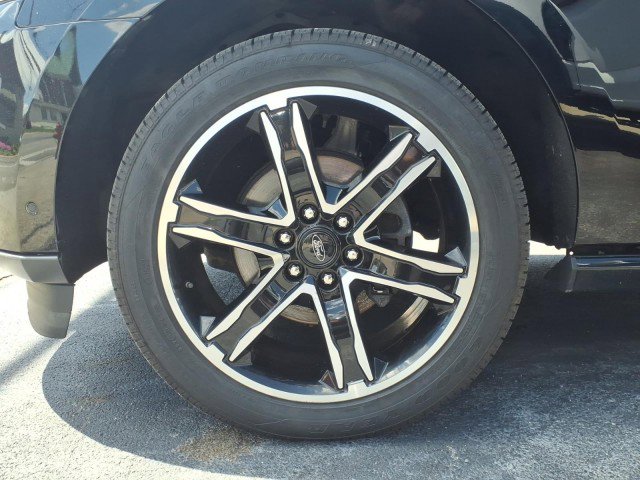 Used 2019 Ford Expedition Max Limited w/ Equipment Group 303A AWD/4WD image 5