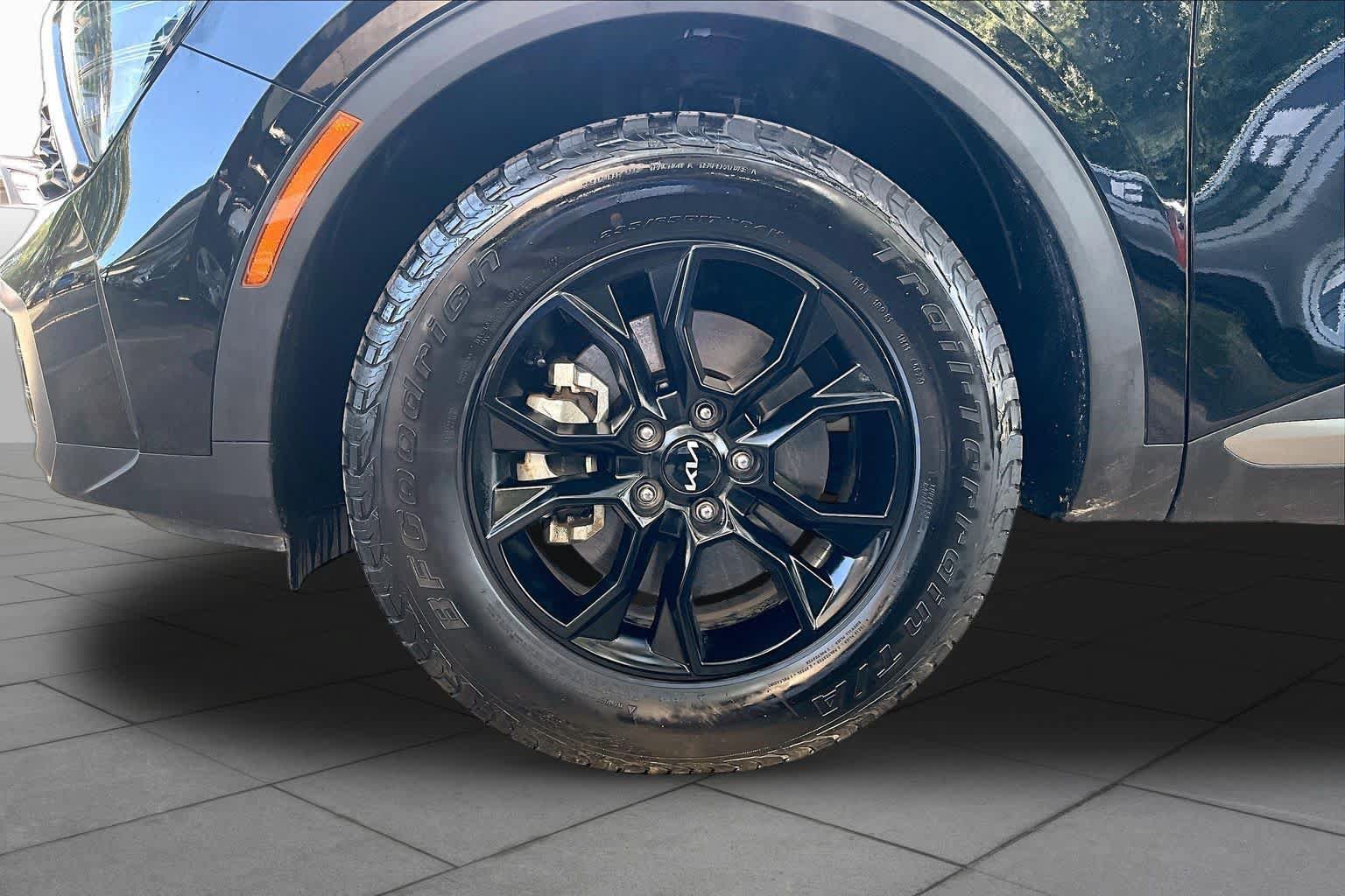 Used 2024 Kia Sportage X-Pro AWD/4WD image 11