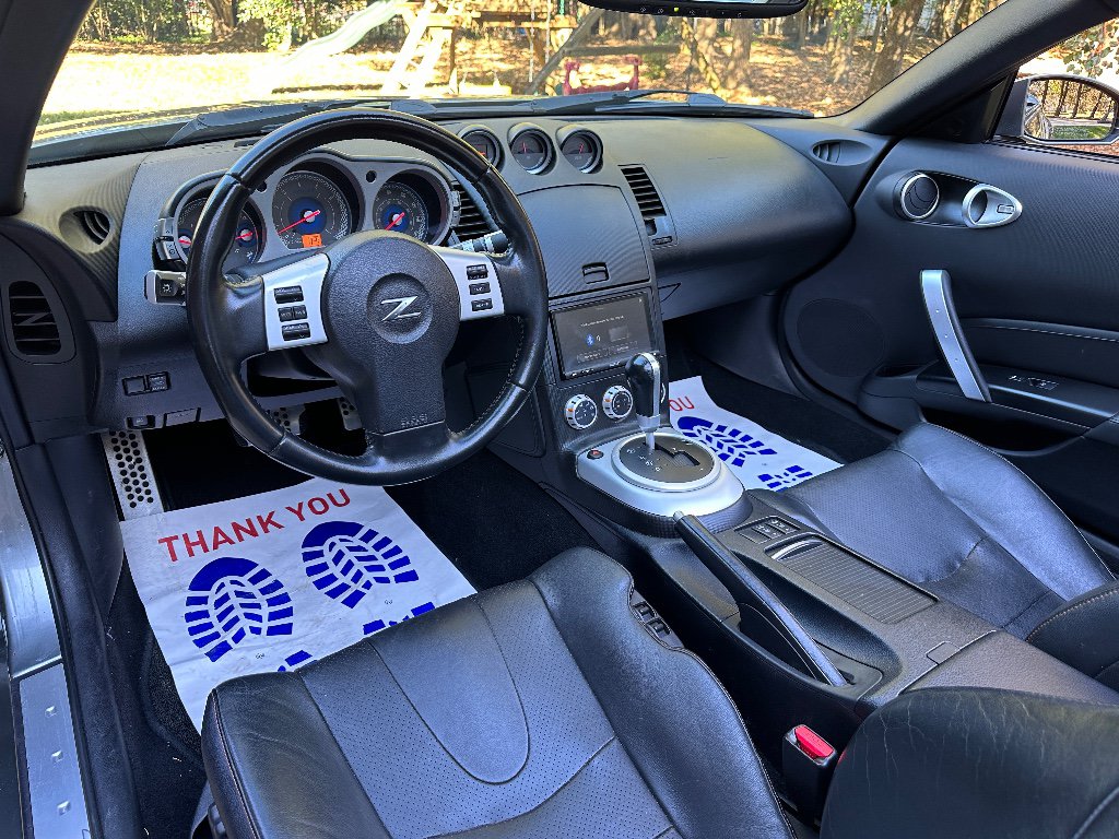 Used 2006 Nissan 350Z Grand Touring RWD image 30