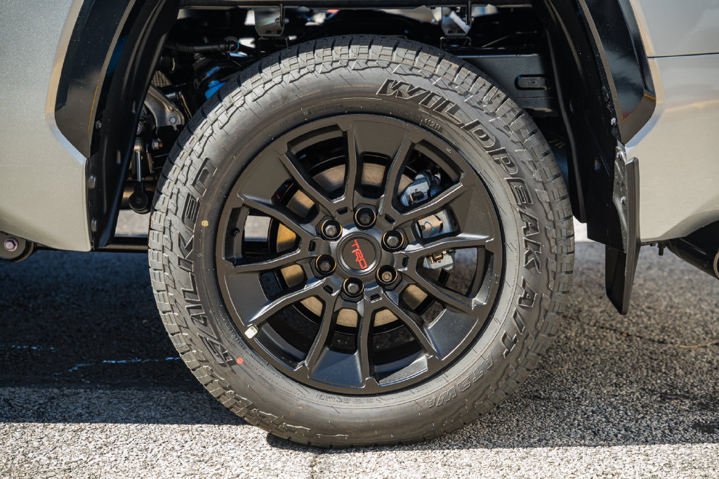 New 2026 Toyota Tundra Platinum w/ TRD Off-Road Package AWD/4WD image 21