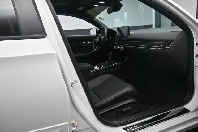 Used 2025 Honda Civic Sport Touring image 27