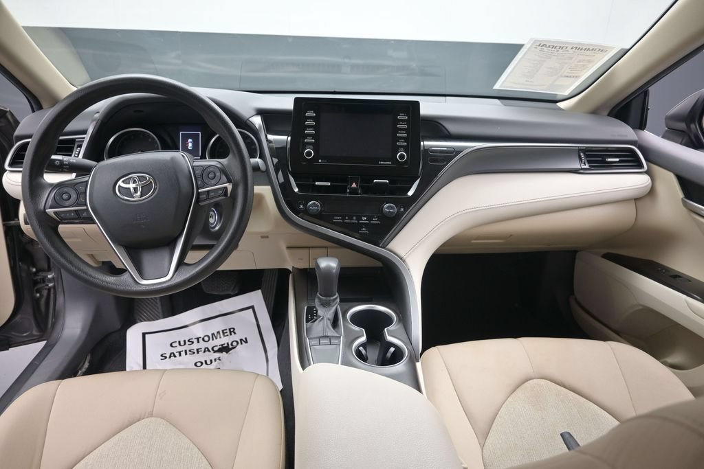 Used 2023 Toyota Camry LE FWD image 17