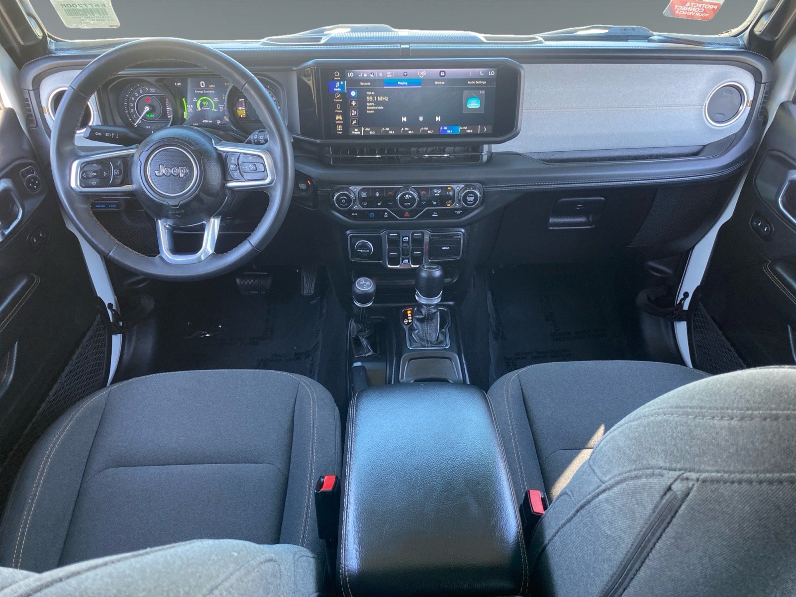 Used 2024 Jeep Wrangler Unlimited Sahara AWD/4WD image 10
