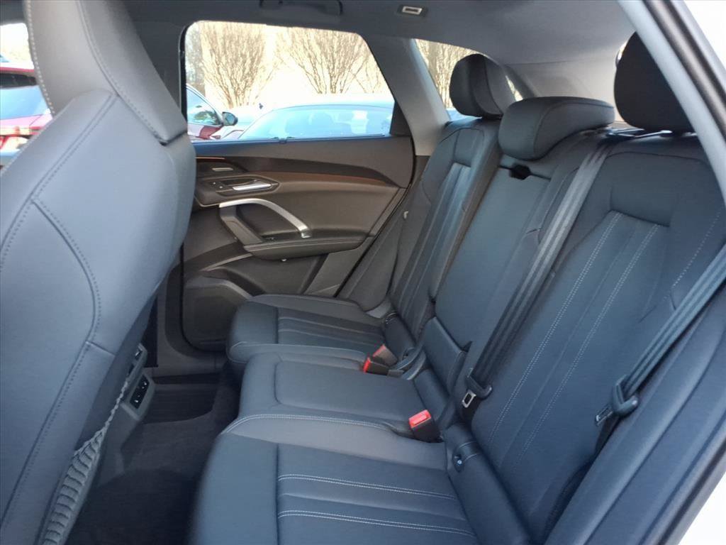 New 2025 Audi Q5 Prestige AWD/4WD image 10