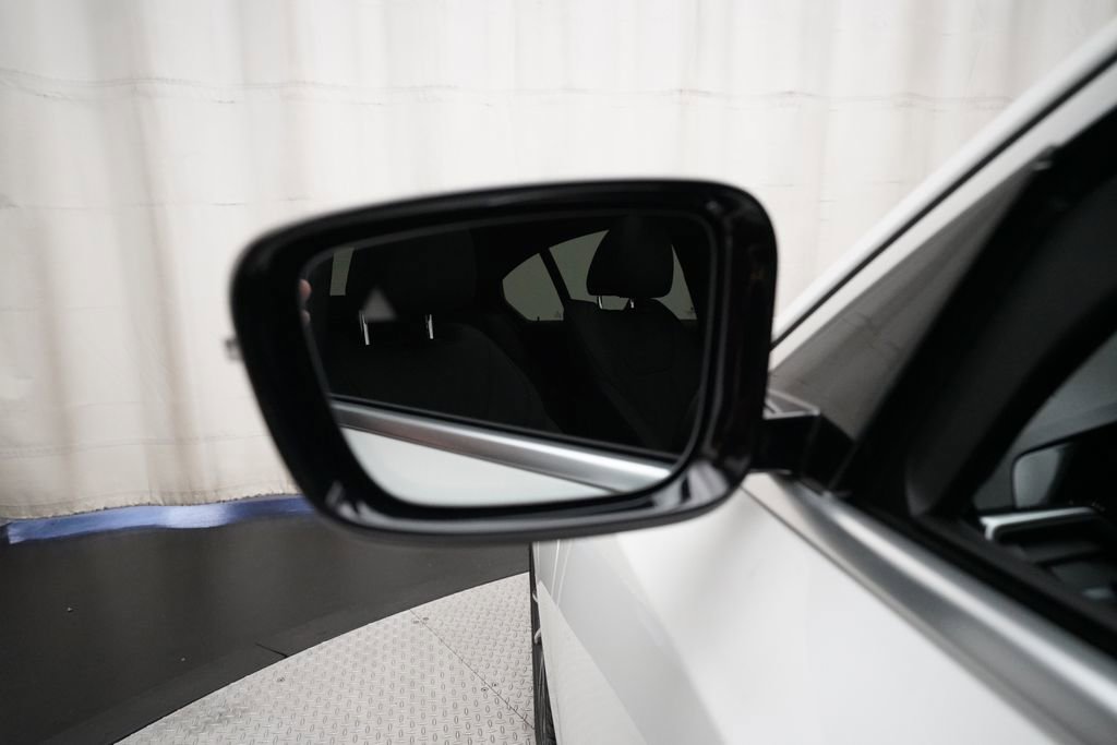 Used 2021 BMW 330e xDrive w/ Convenience Package image 25