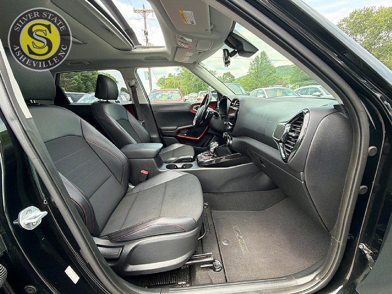 Used 2020 Kia Soul GT-Line Turbo FWD image 16